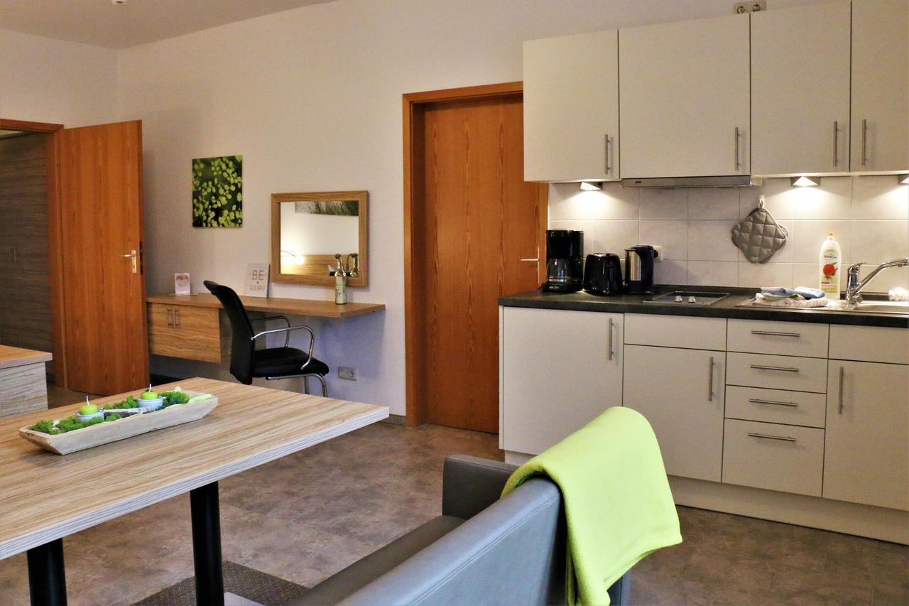 Gruenblau Relax Pension & Apartments ロストック エクステリア 写真